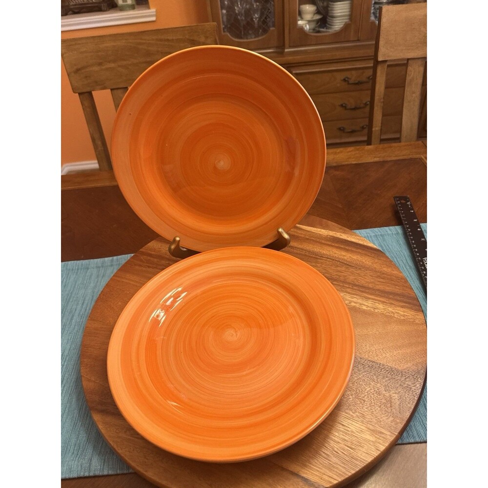 Tabletops Gallery Monterey Dinner Plates. A Set Of 4 - Picture 5 of 7